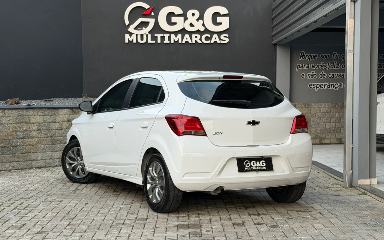 imagem-https://www.socarrao.com.br/sc-vehicle-images-prod/1642246/1779390947320-V2hhdHNBcHAgSW1hZ2UgMjAyNi0wNS0wNiBhdCAxOC4xNS4xMS5qcGVn.jpeg