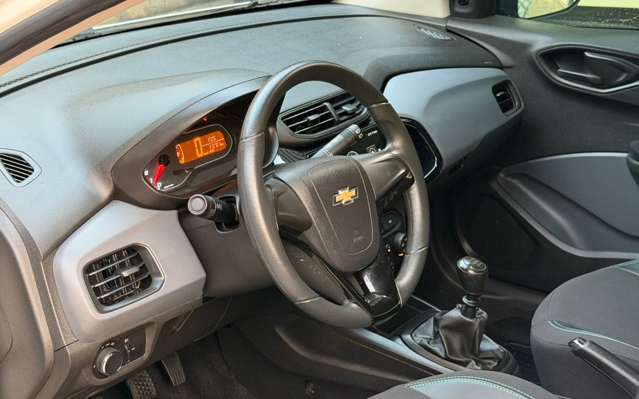 imagem-https://www.socarrao.com.br/sc-vehicle-images-prod/1642246/1779390947463-V2hhdHNBcHAgSW1hZ2UgMjAyNi0wNS0wNiBhdCAxOC4xNS4xMSAoMikuanBlZw.jpeg