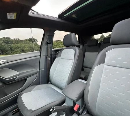 imagem-https://www.socarrao.com.br/sc-vehicle-images-prod/1642719/1783520026548-8110932_11_B_868a287849.jpeg