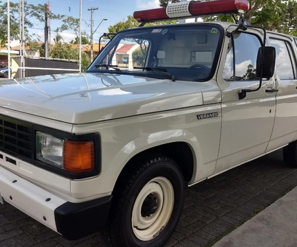 Chevrolet Veraneio S / Luxe 4.1 1991 Branco — foto 1 de 3