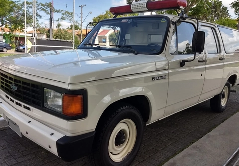Chevrolet Veraneio S / Luxe 4.1 1991 Branco — foto 1 de 3