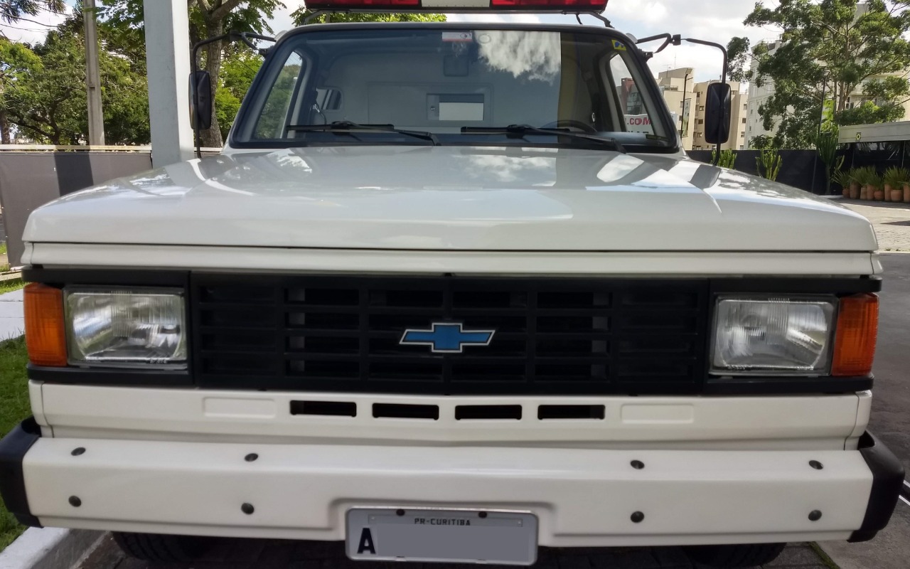 imagem-https://www.socarrao.com.br/sc-vehicle-images-prod/1643262/1779392833838-SU1HXzIwMTkwMTI2XzE2MTU0MzYwMV9IRFIuanBn.jpg