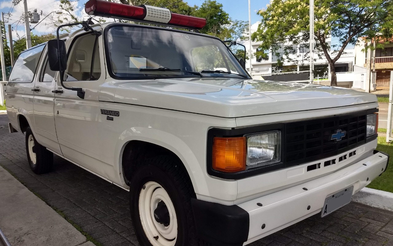 imagem-https://www.socarrao.com.br/sc-vehicle-images-prod/1643262/1779392833973-SU1HXzIwMTkwMTI2XzE2MjIyNDMzM19IRFIuanBn.jpg