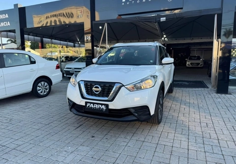 Nissan KICKS 2019 Cinza — foto 1 de 3