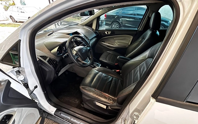 imagem-https://www.socarrao.com.br/sc-vehicle-images-prod/1645616/1779397180232-V2hhdHNBcHAgSW1hZ2UgMjAyNi0wNS0yMSBhdCAxNy4wNi4yMyAoMykuanBlZw.jpeg