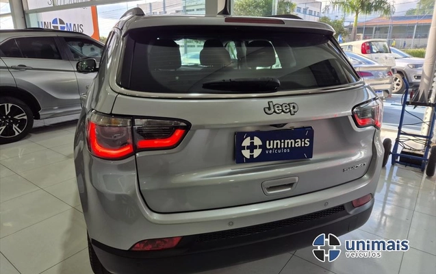 imagem-https://www.socarrao.com.br/sc-vehicle-images-prod/1645954/1779722819993-861bd82c-d3c0-49f6-b451-060a35d6788820260521160325.jpeg