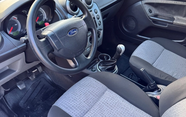 imagem-https://www.socarrao.com.br/sc-vehicle-images-prod/1647955/1779400720902-SU1HXzY1MTAuanBlZw.jpeg