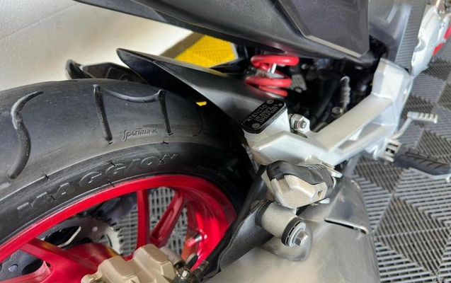imagem-https://www.socarrao.com.br/sc-vehicle-images-prod/1650090/1790004847104-8048016_13_B_6cd889cc99.jpeg