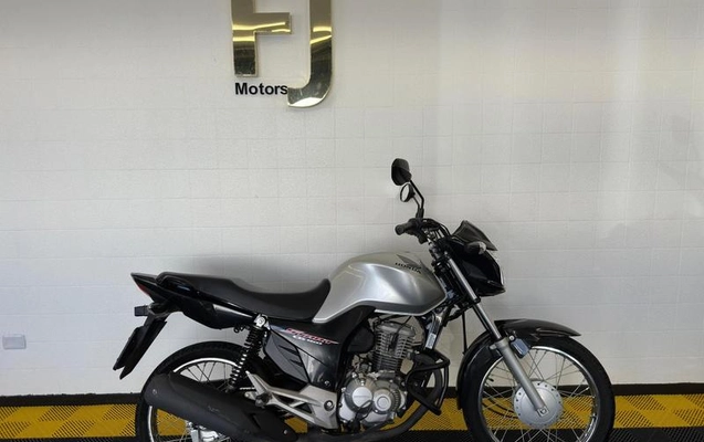 imagem-https://www.socarrao.com.br/sc-vehicle-images-prod/1651415/1790010031335-8103891_19_B_805d6b7e15.jpeg