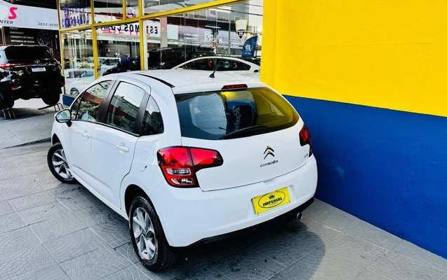 imagem-https://www.socarrao.com.br/sc-vehicle-images-prod/1652843/1789781307604-81b13adaf8384060907cba6d7a36e6a0_1779409748860.jpeg