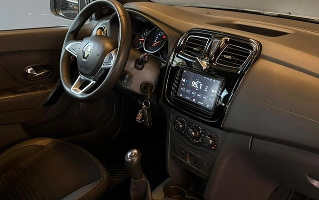 imagem-https://www.socarrao.com.br/sc-vehicle-images-prod/1654655/1783612058495-8078171_7_B_30465be6ad.jpeg