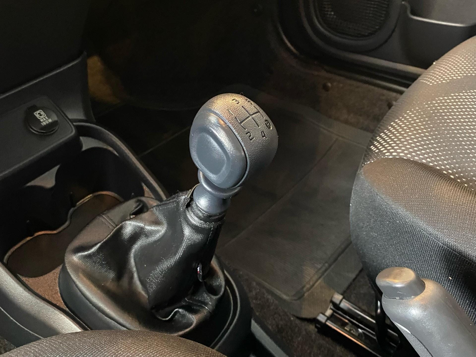 imagem-https://www.socarrao.com.br/sc-vehicle-images-prod/16651/1769988049620-6577762OR_1743704475_78_310.jpg