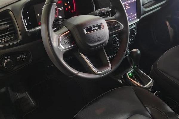 imagem-https://www.socarrao.com.br/sc-vehicle-images-prod/1665346/1788378096565-8111062_21_B_71cab06733.jpeg
