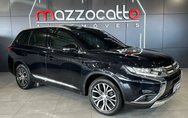 imagem-https://www.socarrao.com.br/sc-vehicle-images-prod/1665739/1779452713079-003_e24dfb0f8f6e61ca7d2571fd9ff2e423.jpeg