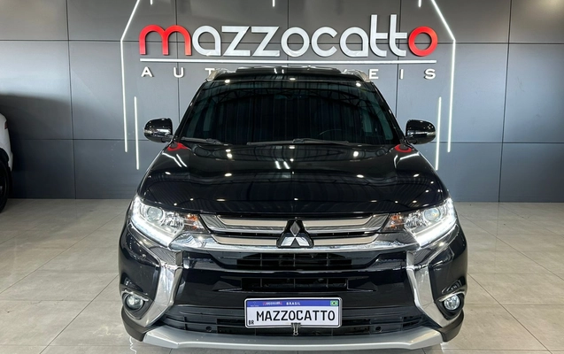 imagem-https://www.socarrao.com.br/sc-vehicle-images-prod/1665739/1779452713084-003_6fb07cb6fdbb171ab62430eadc5d066d.jpeg