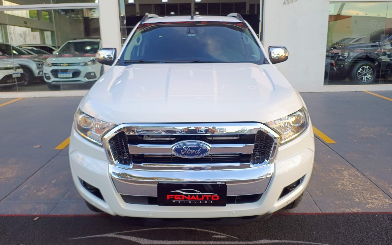 imagem-https://www.socarrao.com.br/sc-vehicle-images-prod/1665753/1779452773319-Rk9SRCBSQU5HRVIgMy4yIExJTUlURUQgNFg0IENEIERJRVNFTCAyMDE5IEJSQU5DQSA2LmpwZw.jpg