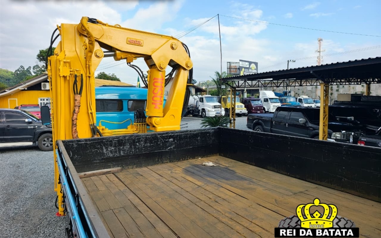 imagem-https://www.socarrao.com.br/sc-vehicle-images-prod/1666916/1779454363094-MTMuanBn.jpg