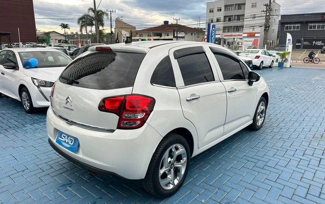 imagem-https://www.socarrao.com.br/sc-vehicle-images-prod/1667539/1788898214352-b218e31c7bcb459bba758af9f375e00c_1779455285559.jpg