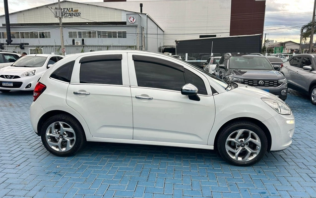 imagem-https://www.socarrao.com.br/sc-vehicle-images-prod/1667539/1788898214353-61560d470e5749678fb6d4f17ac75921_1779455287098.jpg