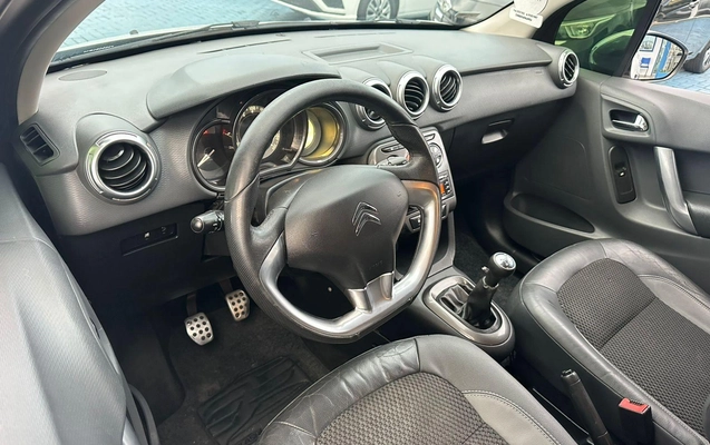 imagem-https://www.socarrao.com.br/sc-vehicle-images-prod/1667539/1788898214354-2dc0a51d83a04f73b381f3b8313a4bc0_1779455293520.jpg