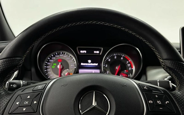 imagem-https://www.socarrao.com.br/sc-vehicle-images-prod/1667873/1785416483367-8112490_20_B_1486e65278.jpeg