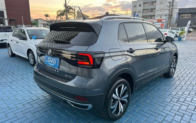 imagem-https://www.socarrao.com.br/sc-vehicle-images-prod/1667989/1788898195954-621a93b2aeb144abb2e6f449924a0e4e_1779455577582.jpg