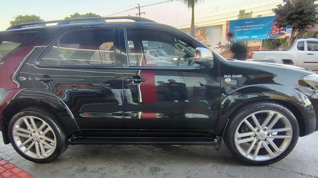 imagem-https://www.socarrao.com.br/sc-vehicle-images-prod/1669009/1789569174709-8081278_5_B_7176d90198.jpeg