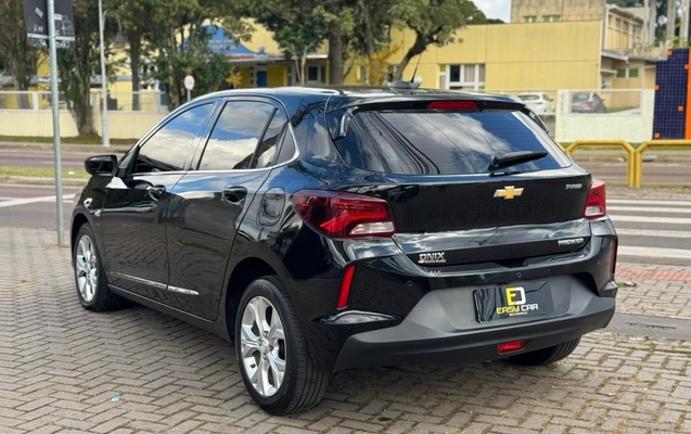 imagem-https://www.socarrao.com.br/sc-vehicle-images-prod/1669018/1779457747675-5_104430.jpg