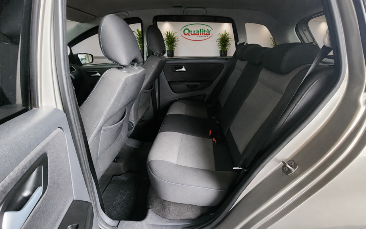 imagem-https://www.socarrao.com.br/sc-vehicle-images-prod/1669328/1788381186265-MTMucG5n.png