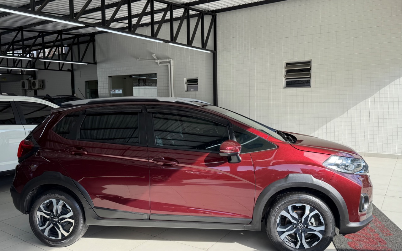 imagem-https://www.socarrao.com.br/sc-vehicle-images-prod/1669603/1779458868697-SU1HXzY5NDEuanBlZw.jpeg