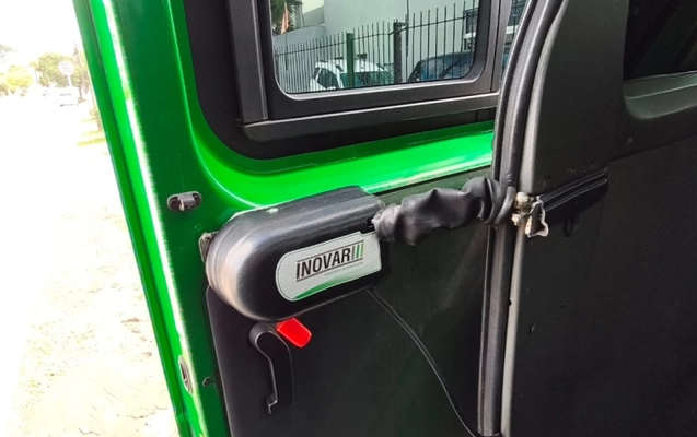 imagem-https://www.socarrao.com.br/sc-vehicle-images-prod/1672554/1785763134010-VvAxVybh7ybeSideBt4PvMCiXXeWTi4i.jpg