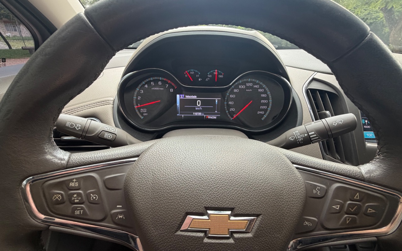 imagem-https://www.socarrao.com.br/sc-vehicle-images-prod/1675116/1779470325732-SU1HXzg2OTMuanBlZw.jpeg