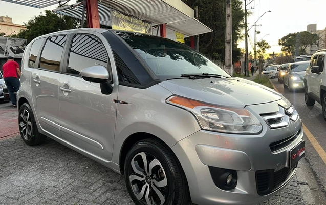 imagem-https://www.socarrao.com.br/sc-vehicle-images-prod/1676652/1779916110510-My5qcGc.jpg