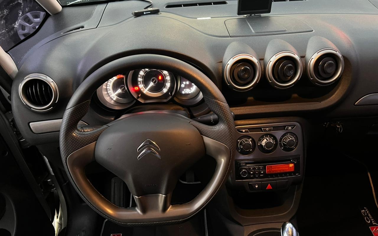 imagem-https://www.socarrao.com.br/sc-vehicle-images-prod/1676652/1779916111172-OC5qcGc.jpg