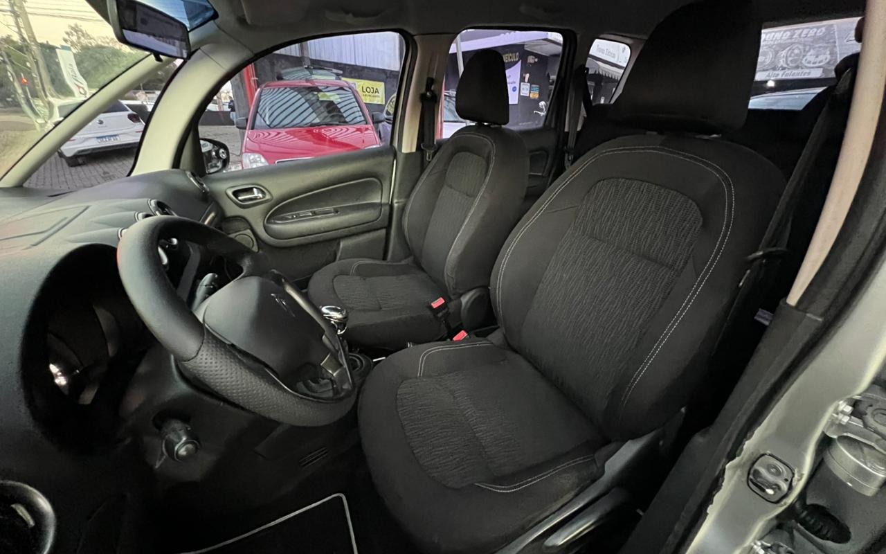 imagem-https://www.socarrao.com.br/sc-vehicle-images-prod/1676652/1779916111297-MTAuanBn.jpg