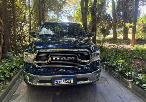 Ram Classic 2023 Azul — foto 1 de 3