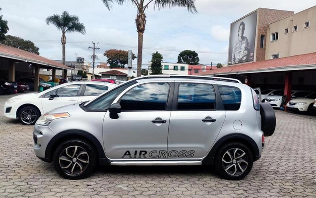 imagem-https://www.socarrao.com.br/sc-vehicle-images-prod/1677666/1782768034621-8113817_25_B_4f861d5e2a.jpeg