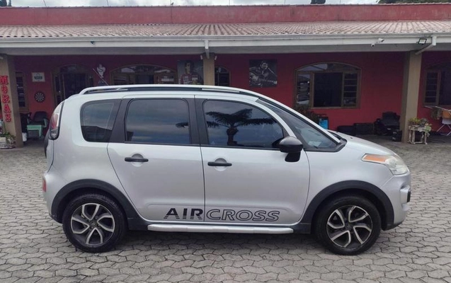 imagem-https://www.socarrao.com.br/sc-vehicle-images-prod/1677666/1782768034623-8113817_17_B_1f07e8a30c.jpeg