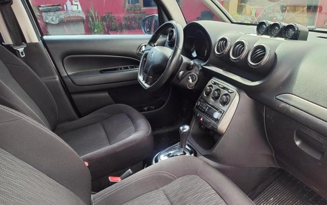 imagem-https://www.socarrao.com.br/sc-vehicle-images-prod/1677666/1782768034625-8113817_3_B_f23e30a157.jpeg