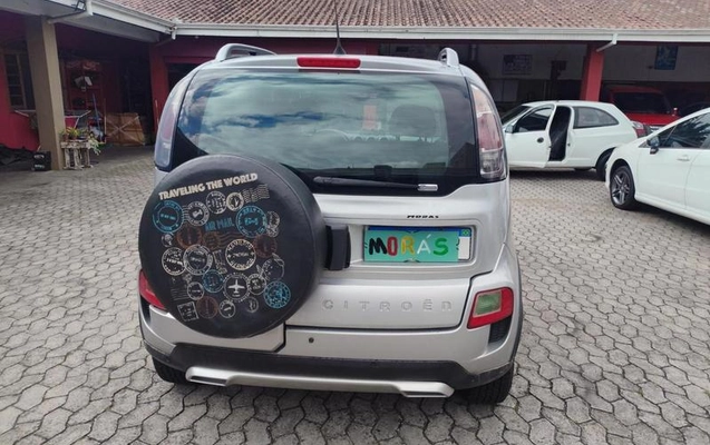 imagem-https://www.socarrao.com.br/sc-vehicle-images-prod/1677666/1782768034632-8113817_15_B_16ba52b058.jpeg