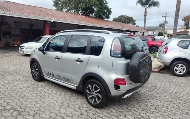 imagem-https://www.socarrao.com.br/sc-vehicle-images-prod/1677666/1782768034633-8113817_26_B_609ac8b051.jpeg