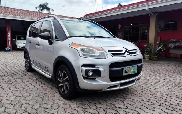 imagem-https://www.socarrao.com.br/sc-vehicle-images-prod/1677666/1782768034639-8113817_19_B_e8e6489fd8.jpeg