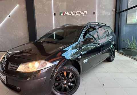 Renault Megane 2011 Preto — foto 1 de 3