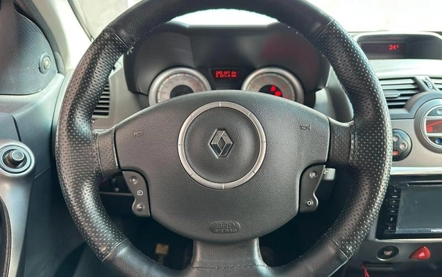 imagem-https://www.socarrao.com.br/sc-vehicle-images-prod/1677679/1779472963107-8114293_13_B_a772dfcf97.jpeg