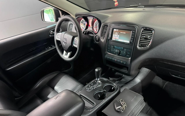 imagem-https://www.socarrao.com.br/sc-vehicle-images-prod/1678220/1792068928533-003_0dccc75979d11f8d8f2ed3b93e5c0253.jpeg