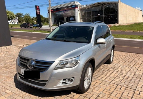 Volkswagen Tiguan 2011 Prata — foto 1 de 3