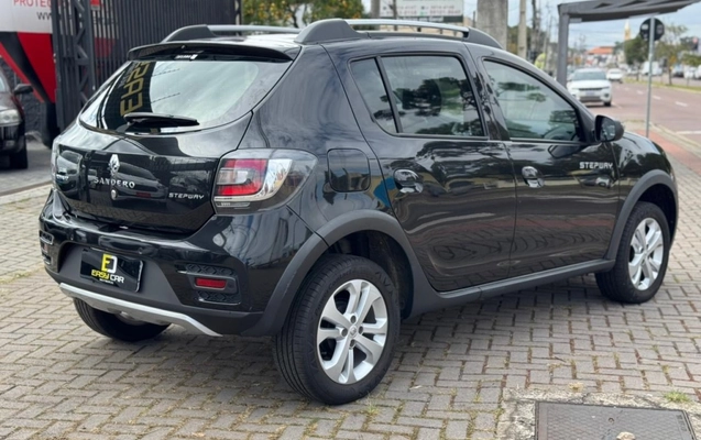 imagem-https://www.socarrao.com.br/sc-vehicle-images-prod/1680790/1779478190657-6_042718.jpg