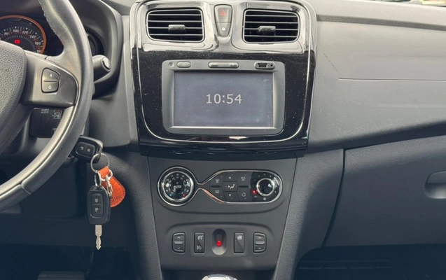imagem-https://www.socarrao.com.br/sc-vehicle-images-prod/1680790/1779478190662-1_042718.jpg