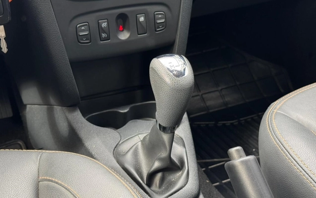 imagem-https://www.socarrao.com.br/sc-vehicle-images-prod/1680790/1779478190665-2_042718.jpg