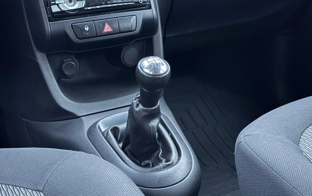 imagem-https://www.socarrao.com.br/sc-vehicle-images-prod/1680848/1779478337257-2_104833.jpg